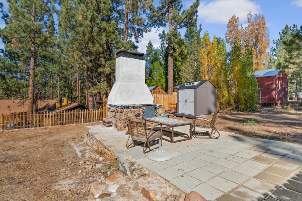 Spring, Day, Seating area