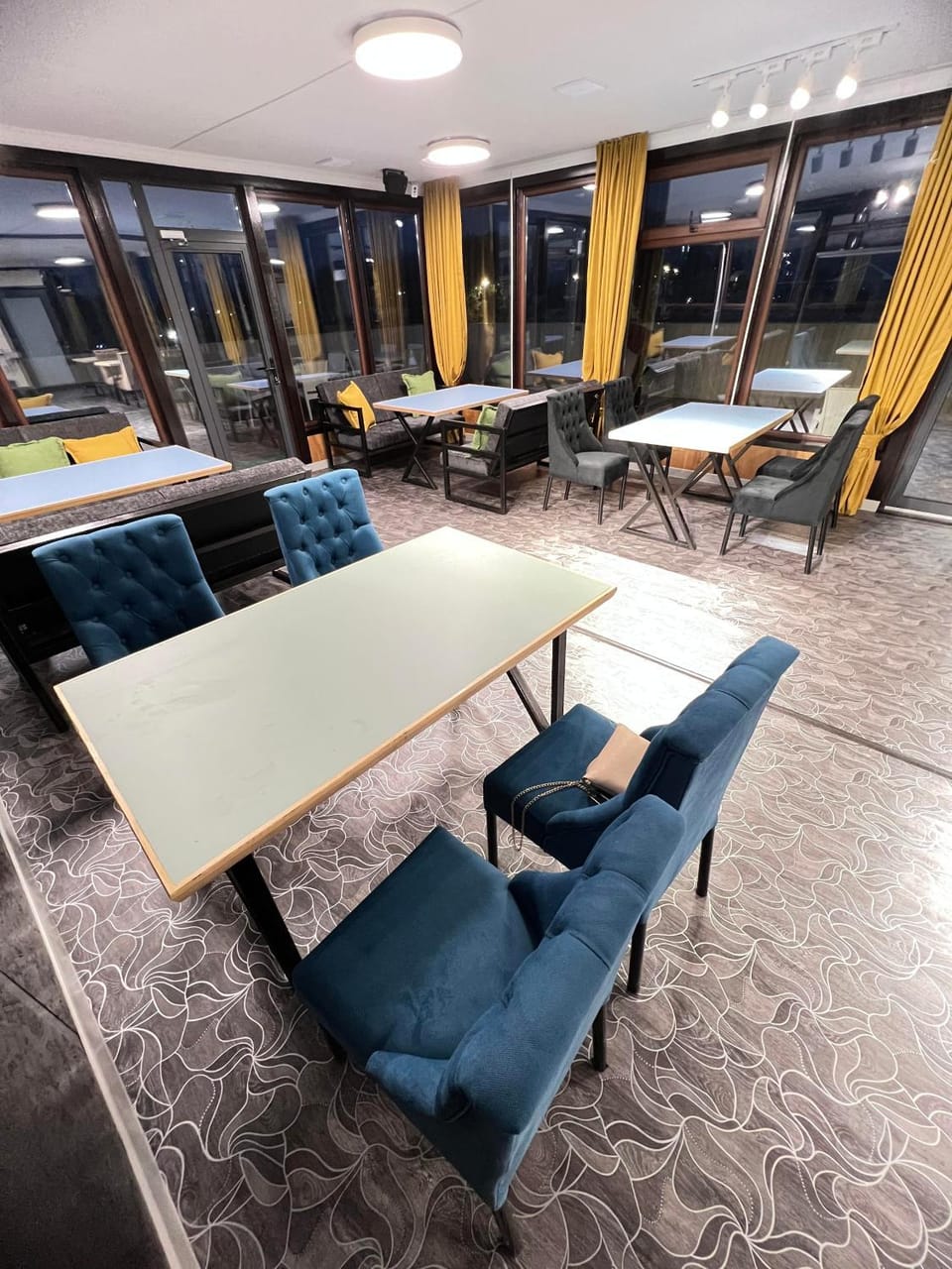 Restaurant/places to eat