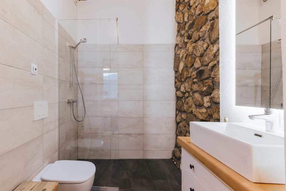 Sobe Lotrist Bed and Breakfast in 4240 Radovljica, Slovenia