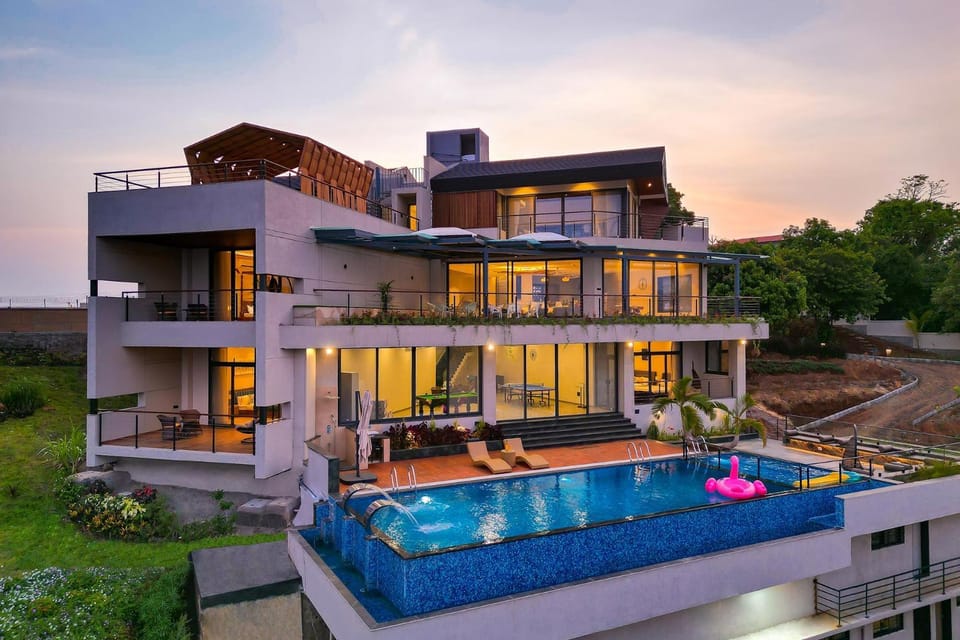 Property building, Swimming pool