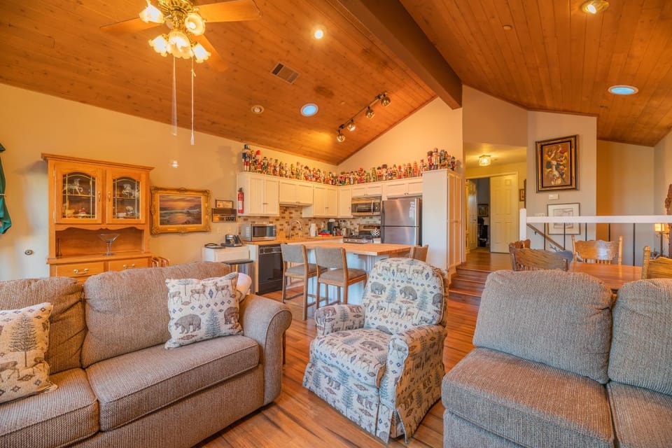 Living room, Seating area