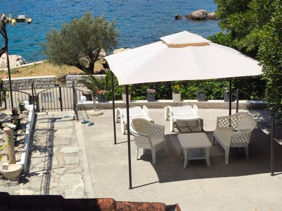 Patio, Balcony/Terrace, Seating area, Sea view