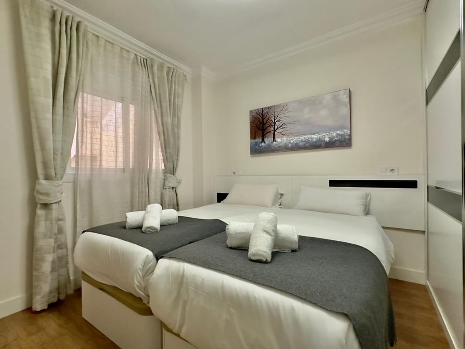 AYALA Malaga City Center 6PAX Apartment in Malaga