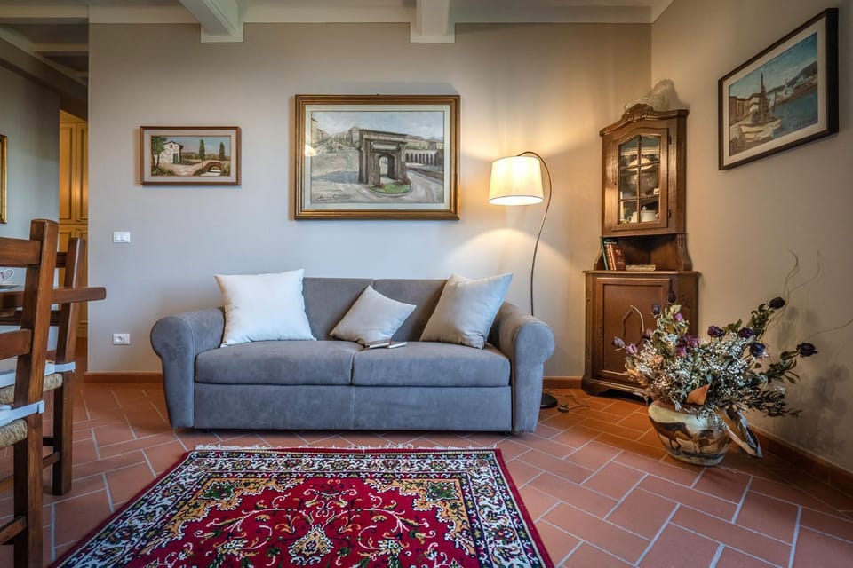 Living room, Seating area