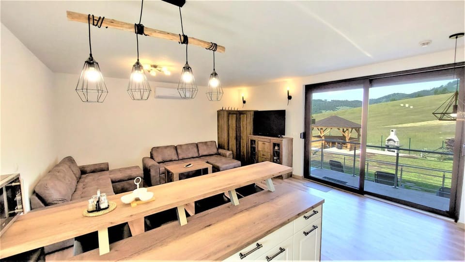 Living room, Dining area