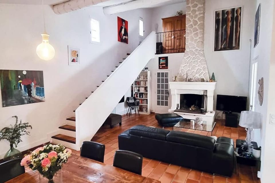 Living room, flat iron