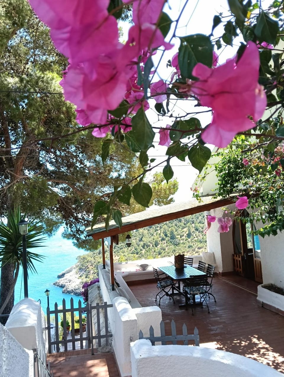 Property building, Patio, Patio, Summer, Breakfast