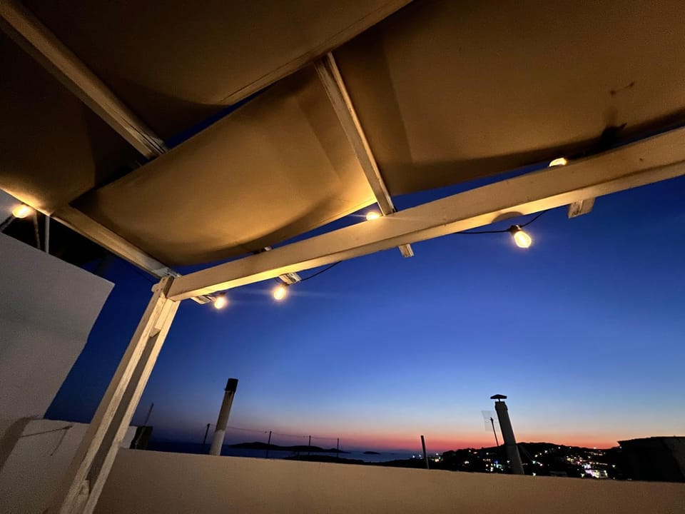 White & Blue Apartment in Decentralized Administration of the Aegean