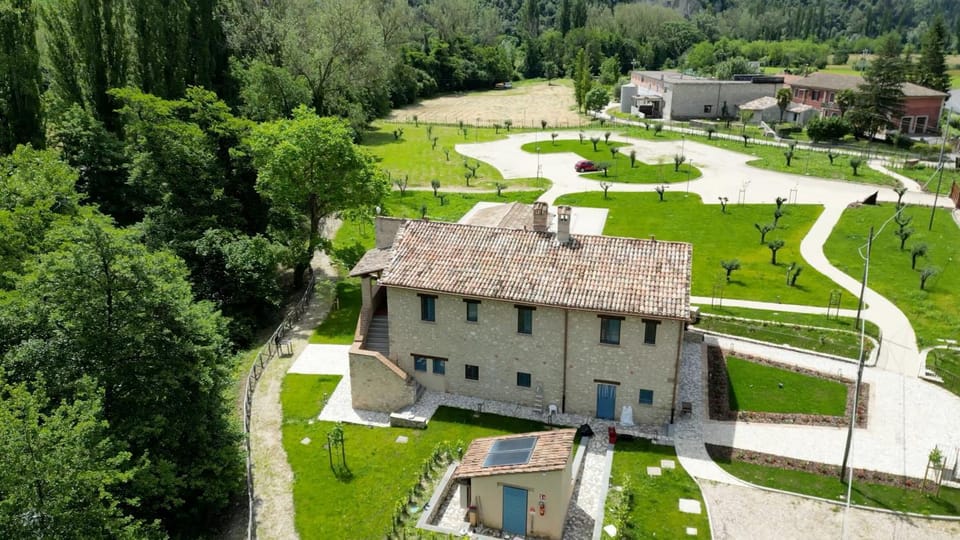 MulinoNera Bed and Breakfast in Umbria