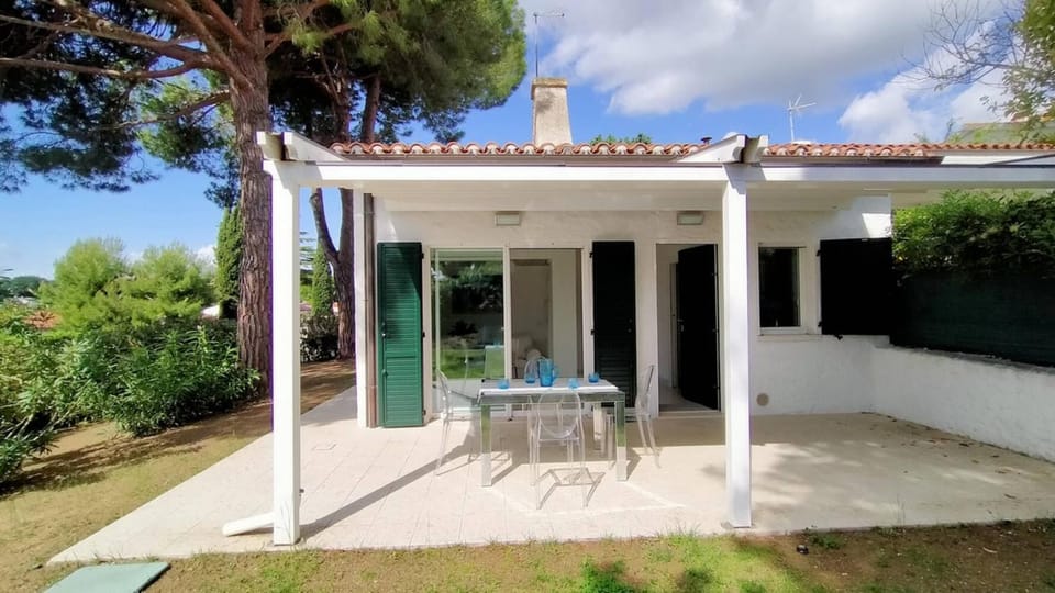 Property building, Summer, Garden, Garden view