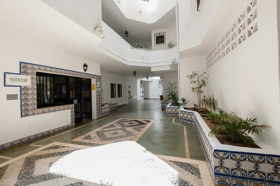 Facade/entrance, Lobby or reception
