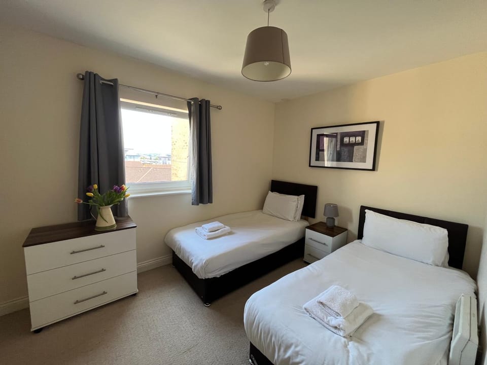 Two Bed Flat White Star Place Apartment in Southampton