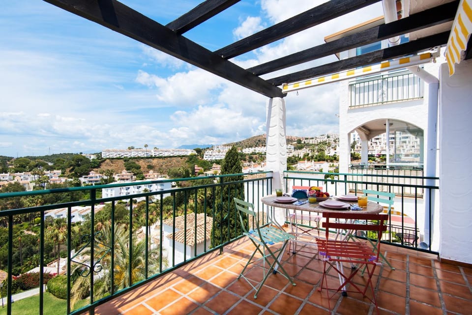 View (from property/room), Balcony/Terrace