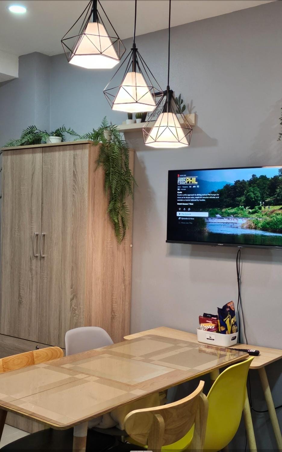 THE FIKA ROOM near MNL Airport - Scandi Studio Unit with Fast Wi-Fi & Netflix - Read Full Property Desc before booking Apartment in Paranaque