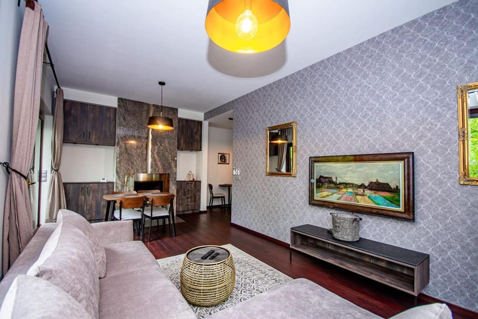 TV and multimedia, Living room, Photo of the whole room, Seating area