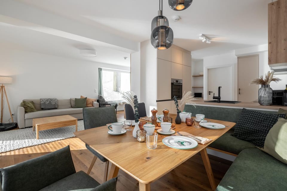 Kitchen or kitchenette, Living room, Dining area