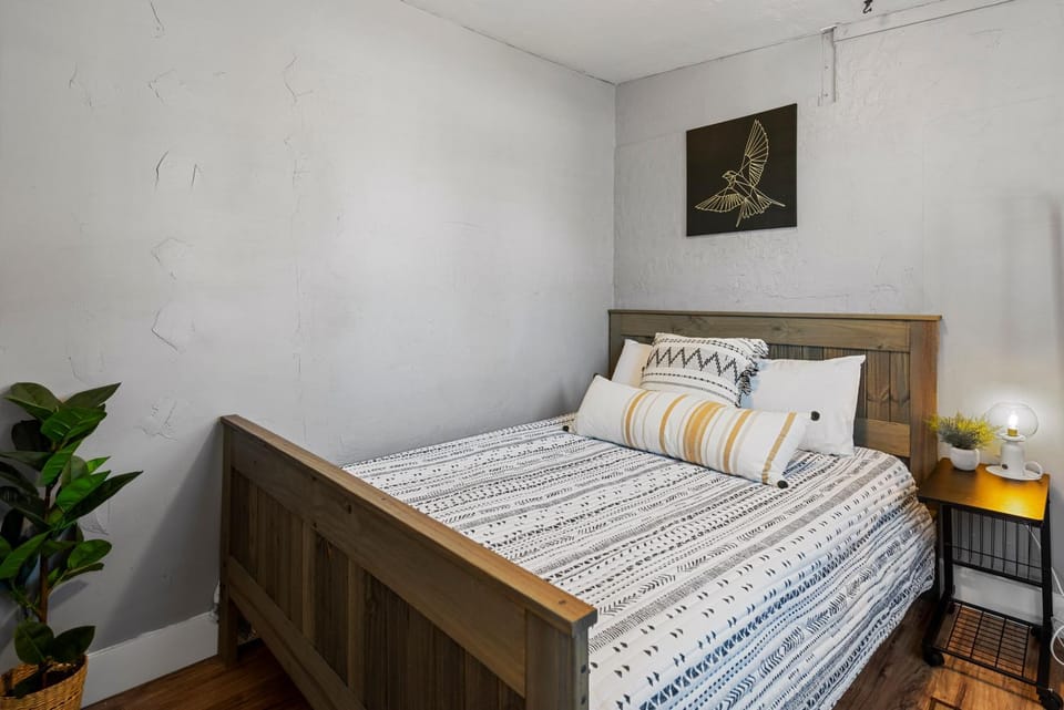 Bed, Bedroom