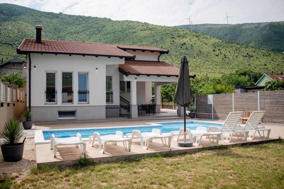 Property building, Swimming pool