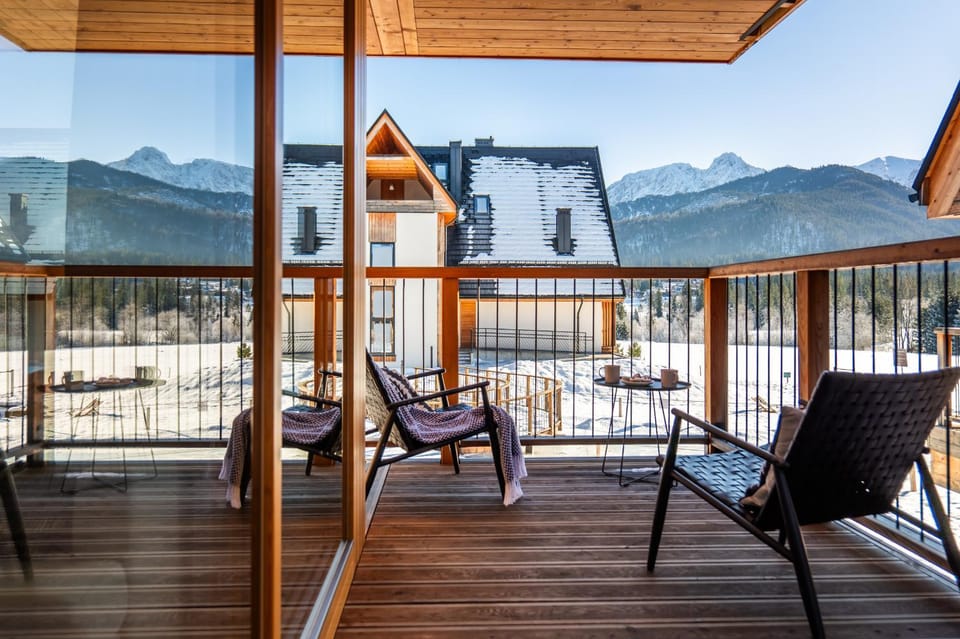 Natural landscape, Balcony/Terrace, Mountain view