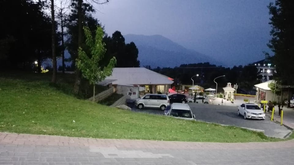 Night, Natural landscape, Mountain view, Location, Parking