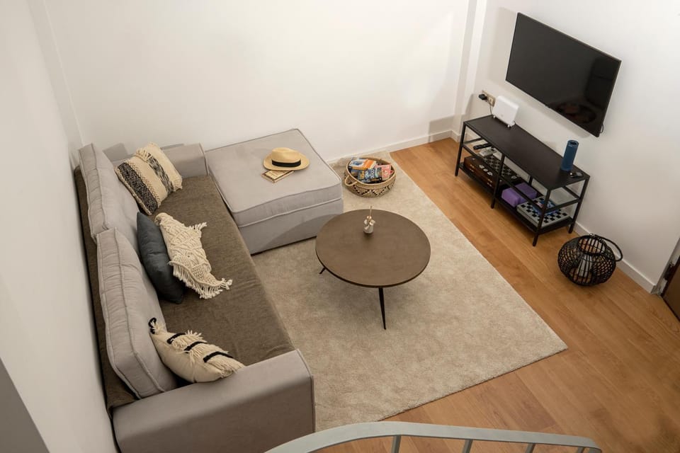 TV and multimedia, Living room, Seating area