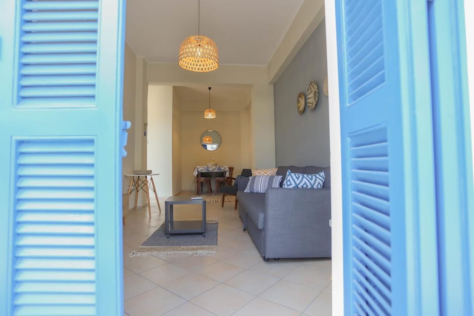 Patio, Living room, Seating area, Dining area