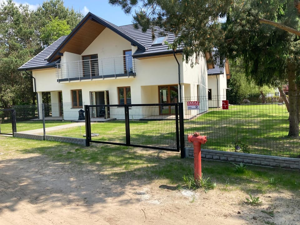 Property building, Day