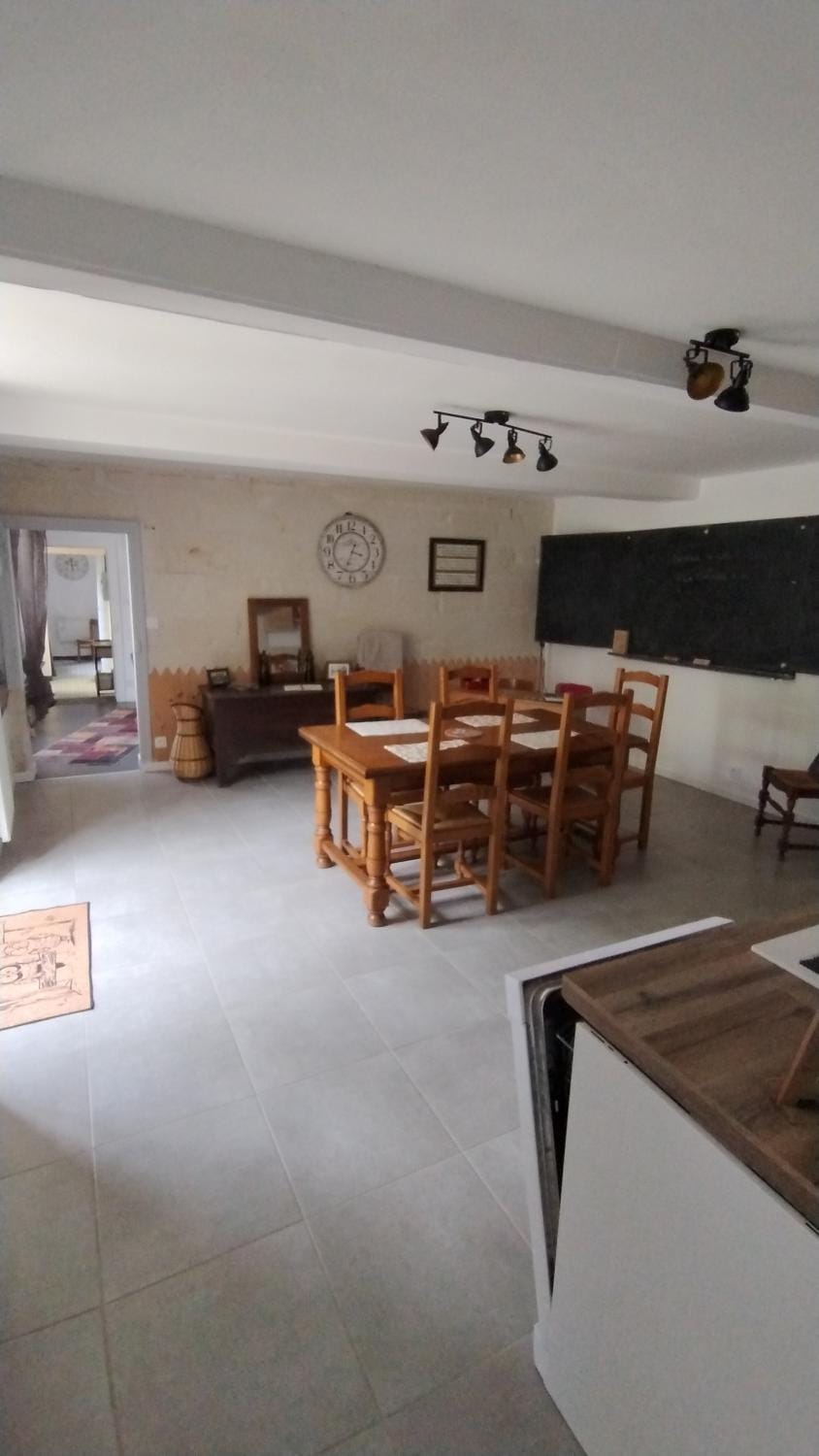 L'école Buissonnière House in Gennes-Val-de-Loire