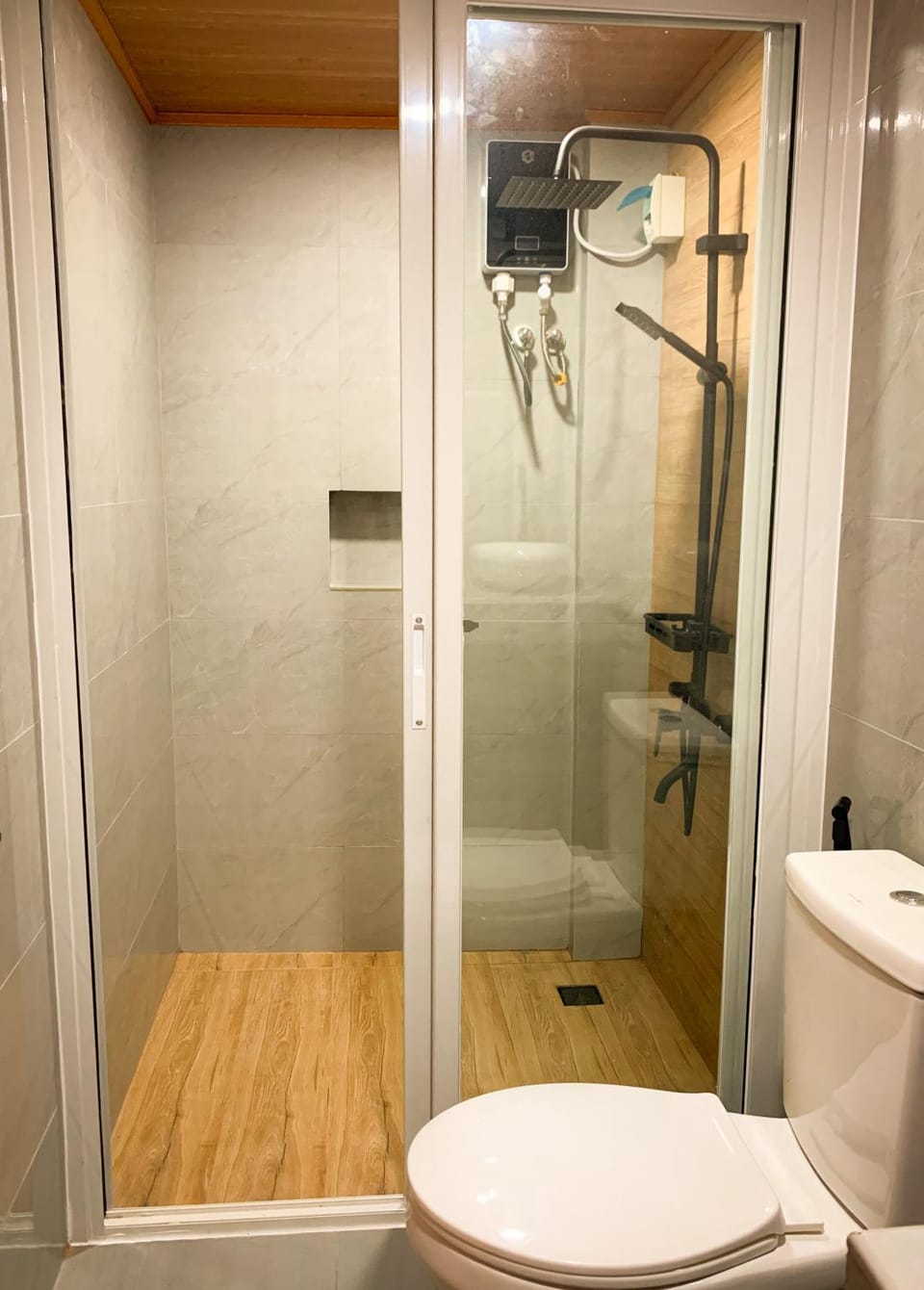 Shower, Toilet, Bathroom
