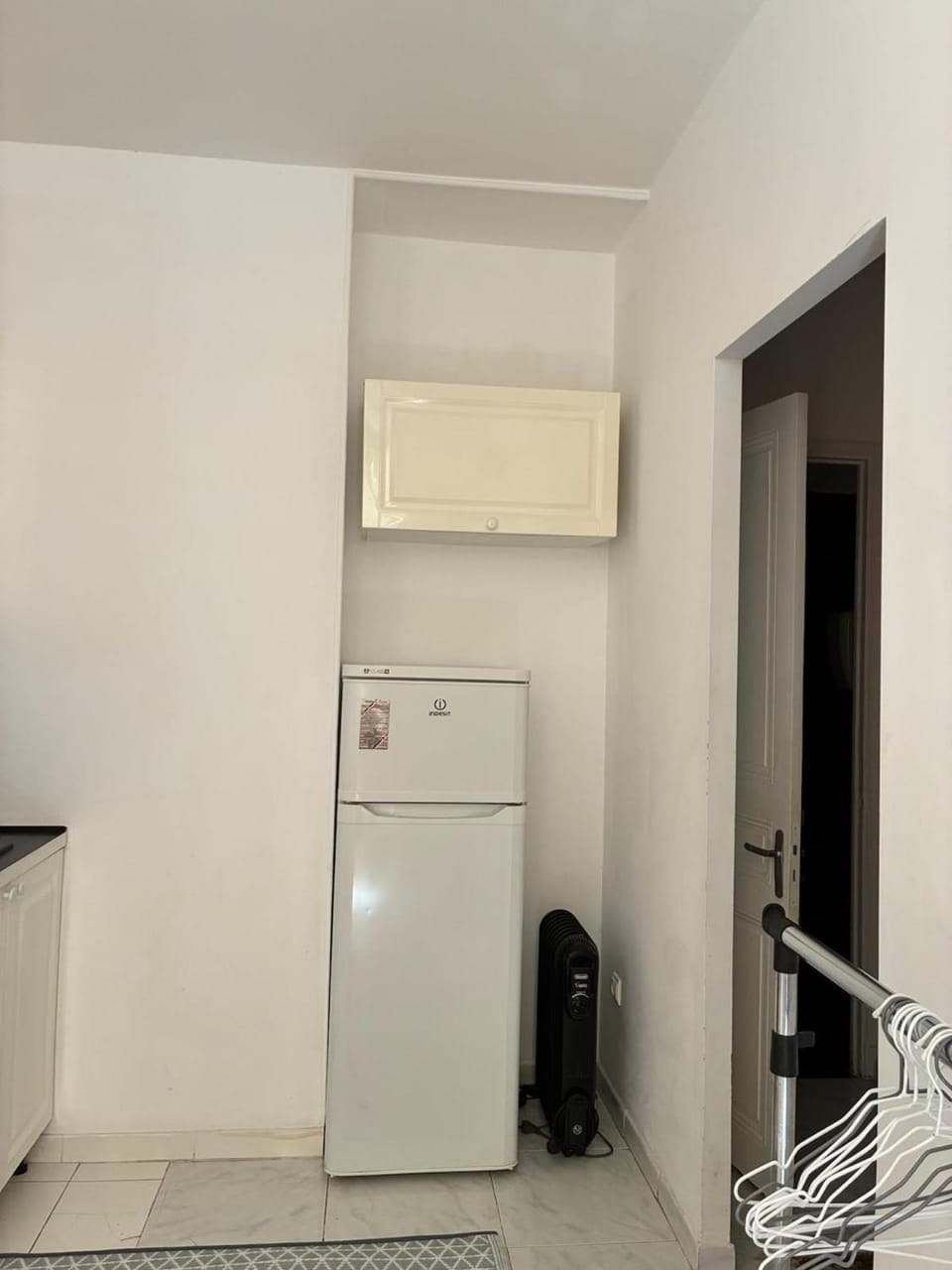 Studio 3T Sleeps 2 with Terrace Apartment in Avenue du Carnier