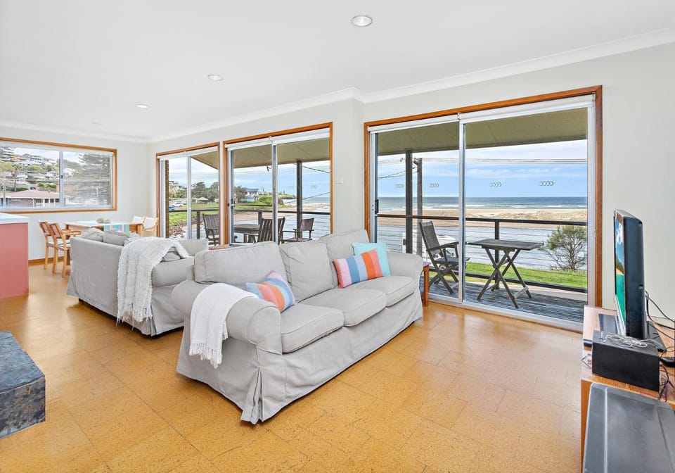 Beachfront Gerroa House in Gerroa