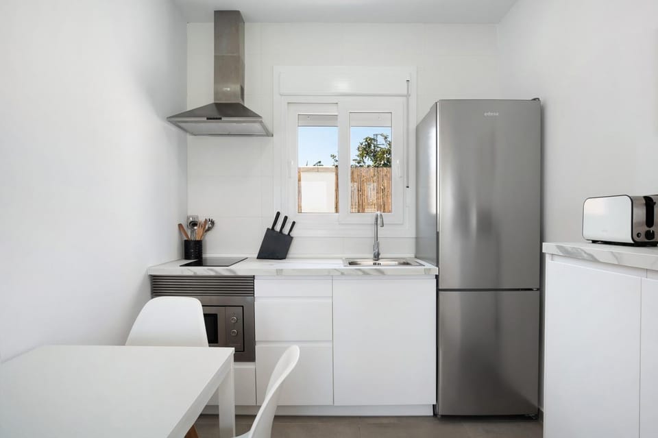 Kitchen or kitchenette, Living room