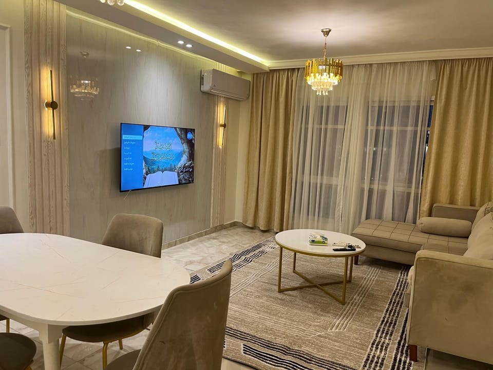 Madinaty, Elite apartment for families and couples only B11 garden view Apartment in New Cairo City