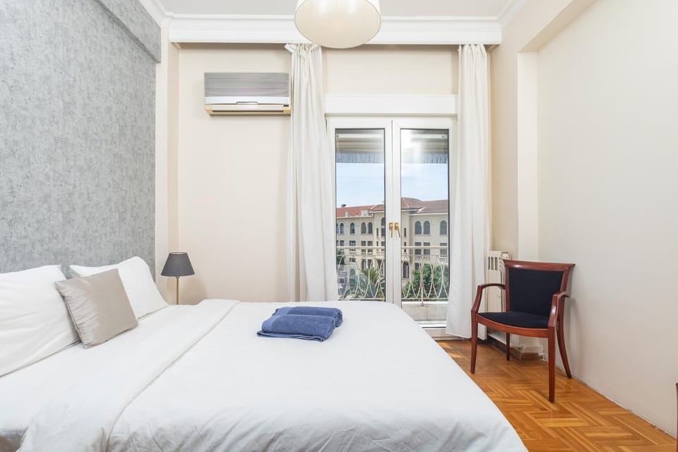 Bed, Photo of the whole room, Bedroom, towels, air conditioner