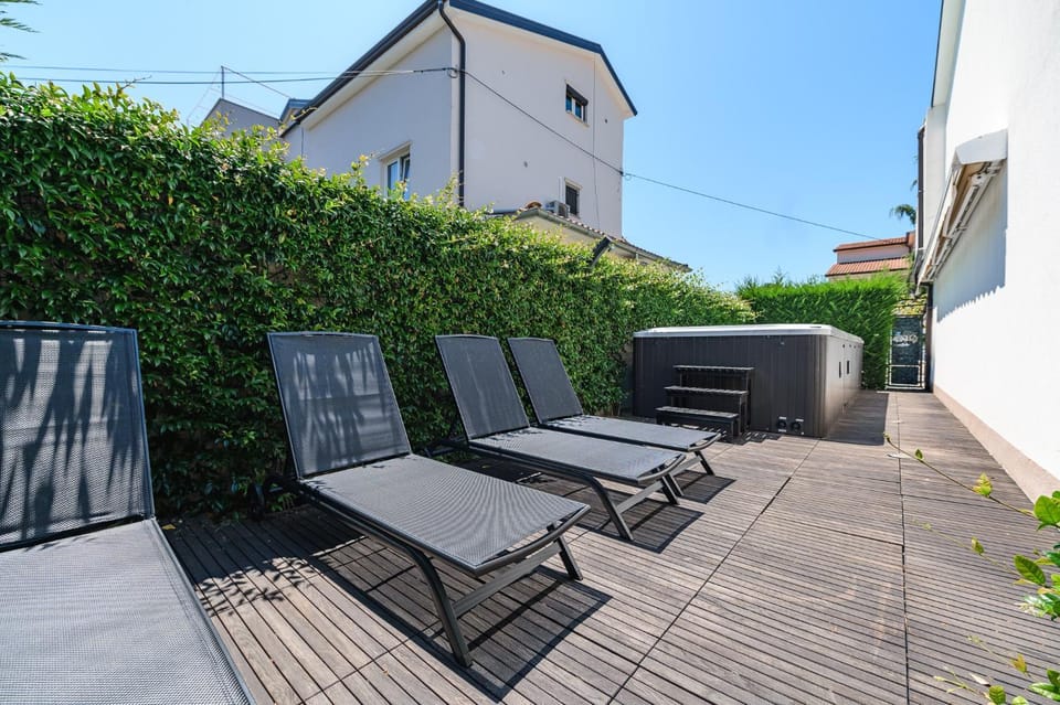 Patio, Garden, Garden view