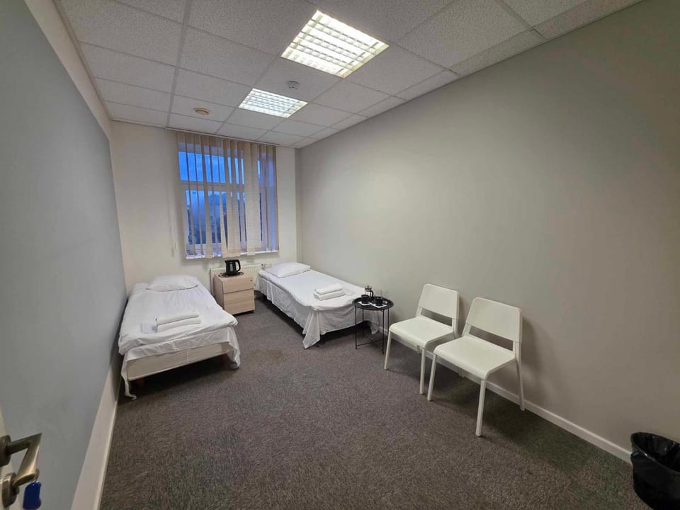 Bed, Seating area, Bedroom