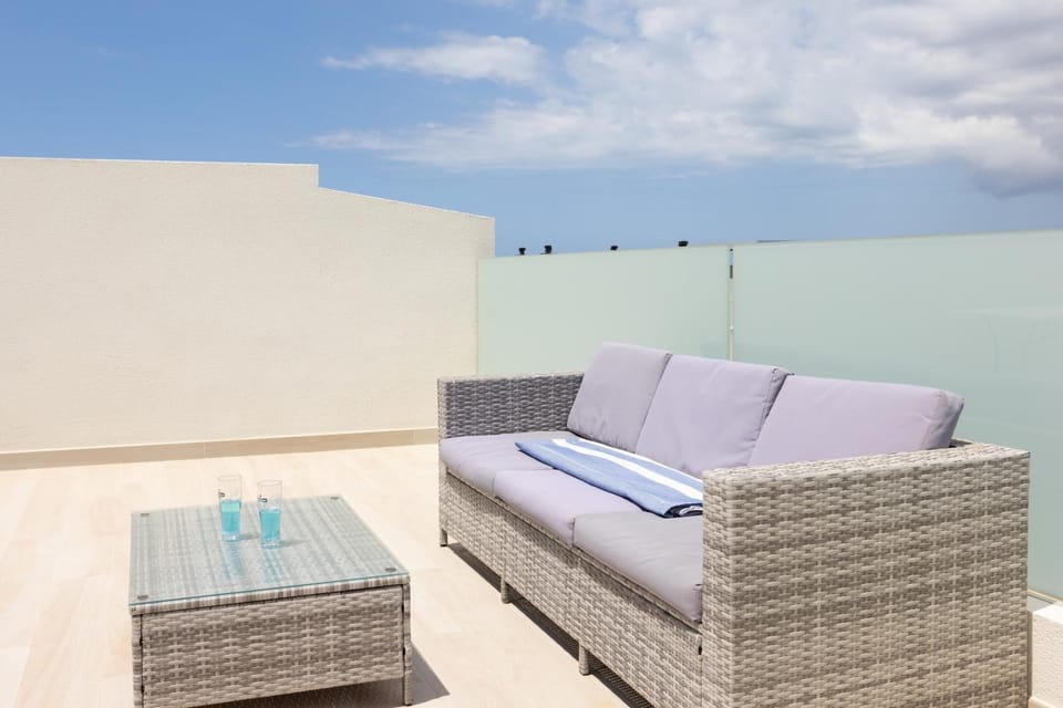 Home2Book Stylish & Relax Attic La Tejita Apartment in Abona