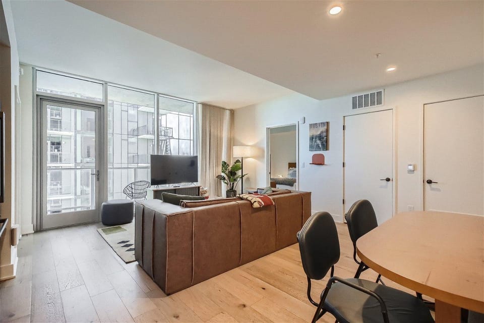 TV and multimedia, Living room, Dining area