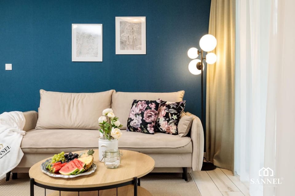 Living room, Decorative detail, Seating area, On site