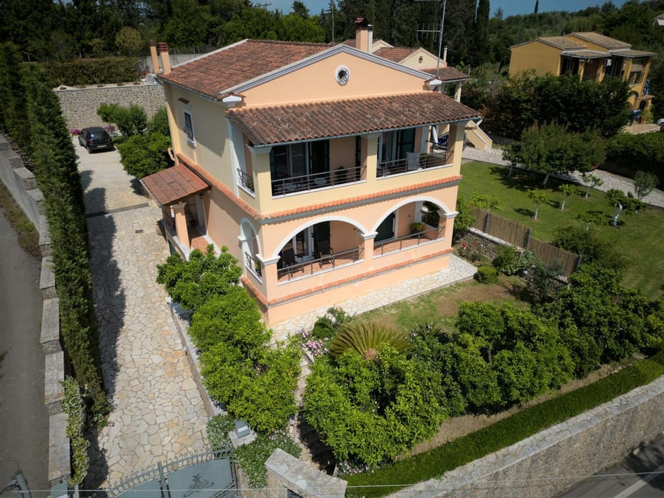 Property building, Day, Garden, Garden view