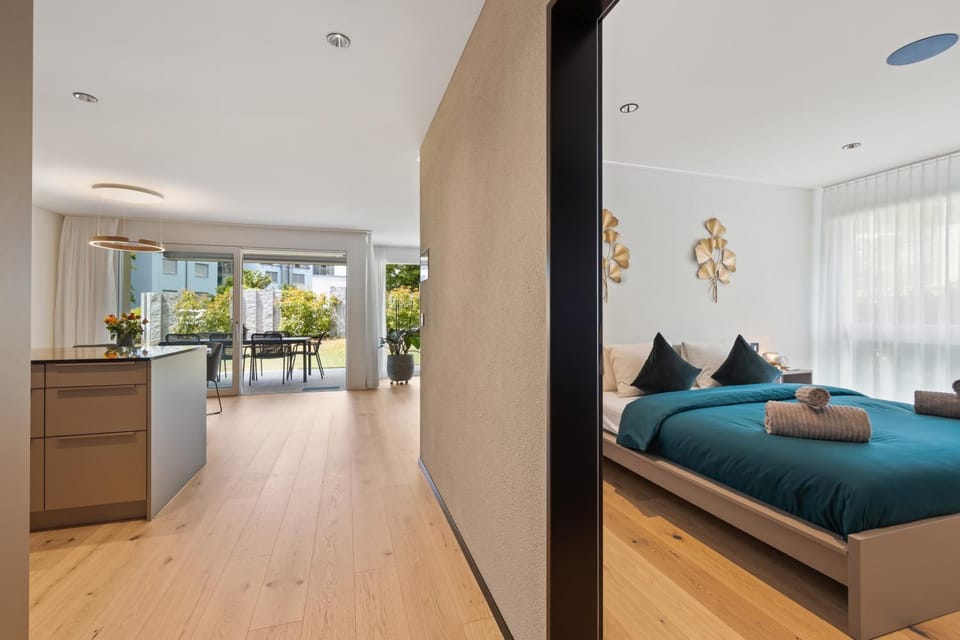 Bed, View (from property/room), Kitchen or kitchenette, Dining area, Bedroom, Family, towels