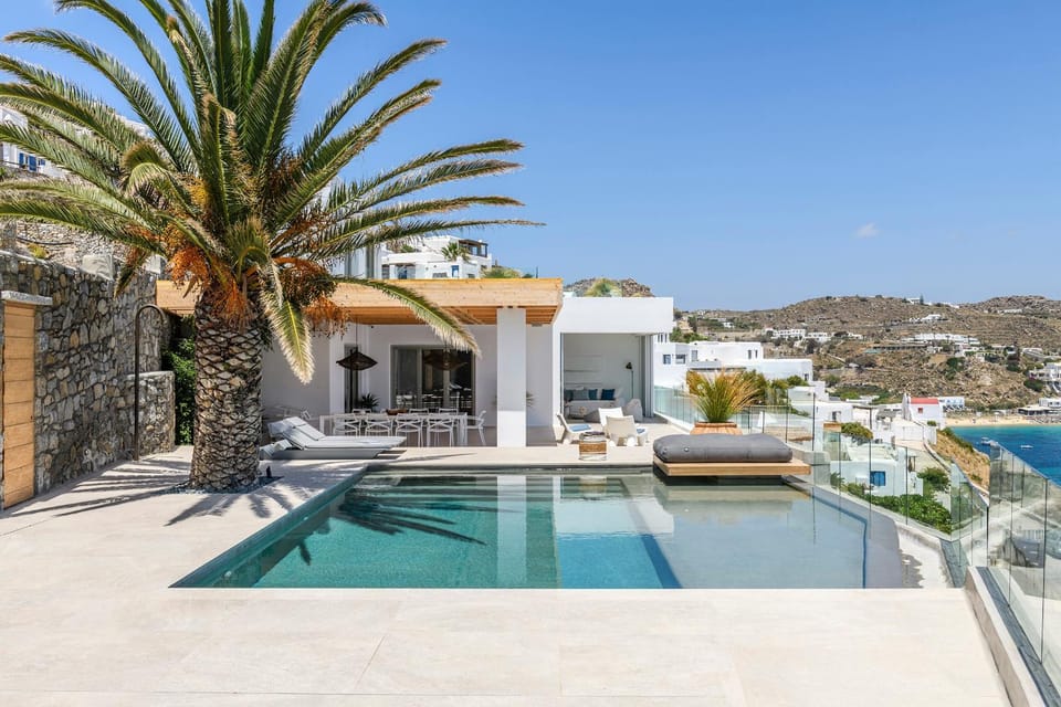 View (from property/room), Swimming pool, sunbed
