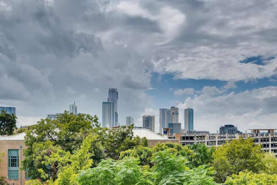 Property building, City view