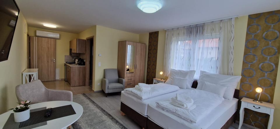 Bed, Photo of the whole room