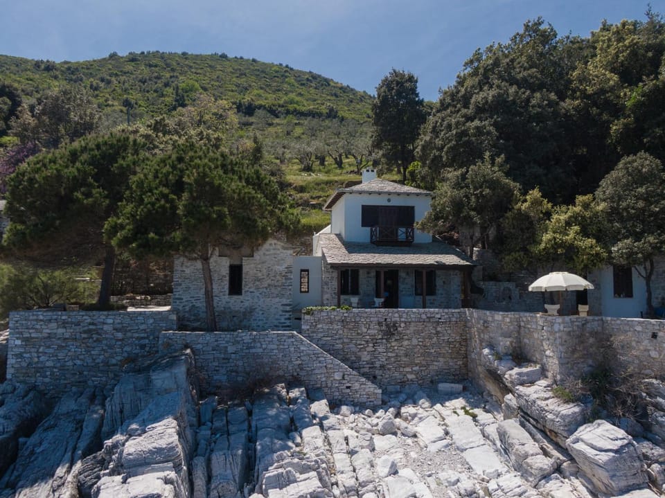 Property building, Natural landscape