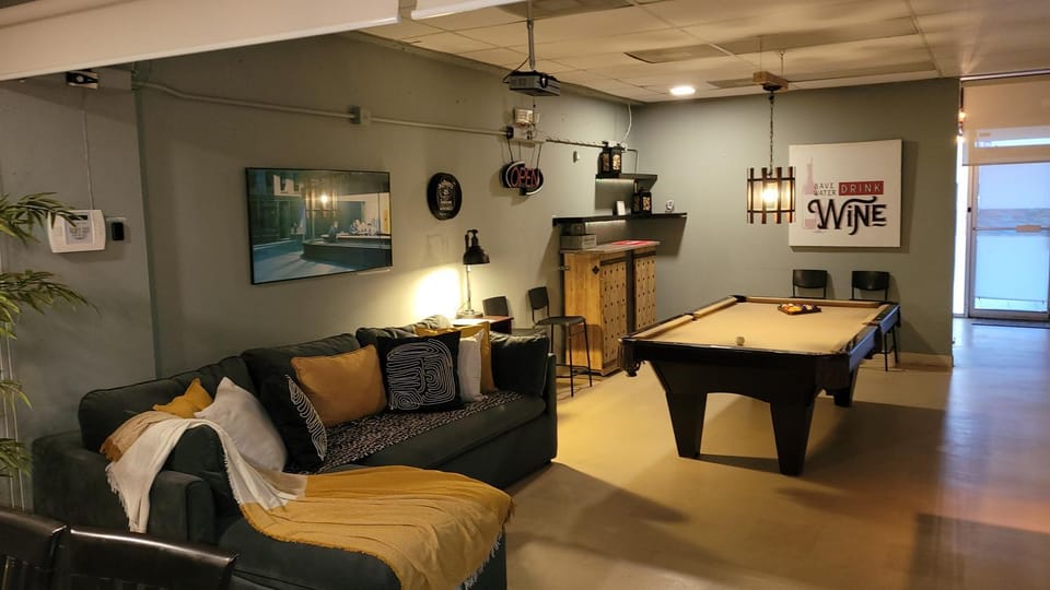 BUNKER BEACH @ ISLA VERDE / Beach Front Apartment in Carolina