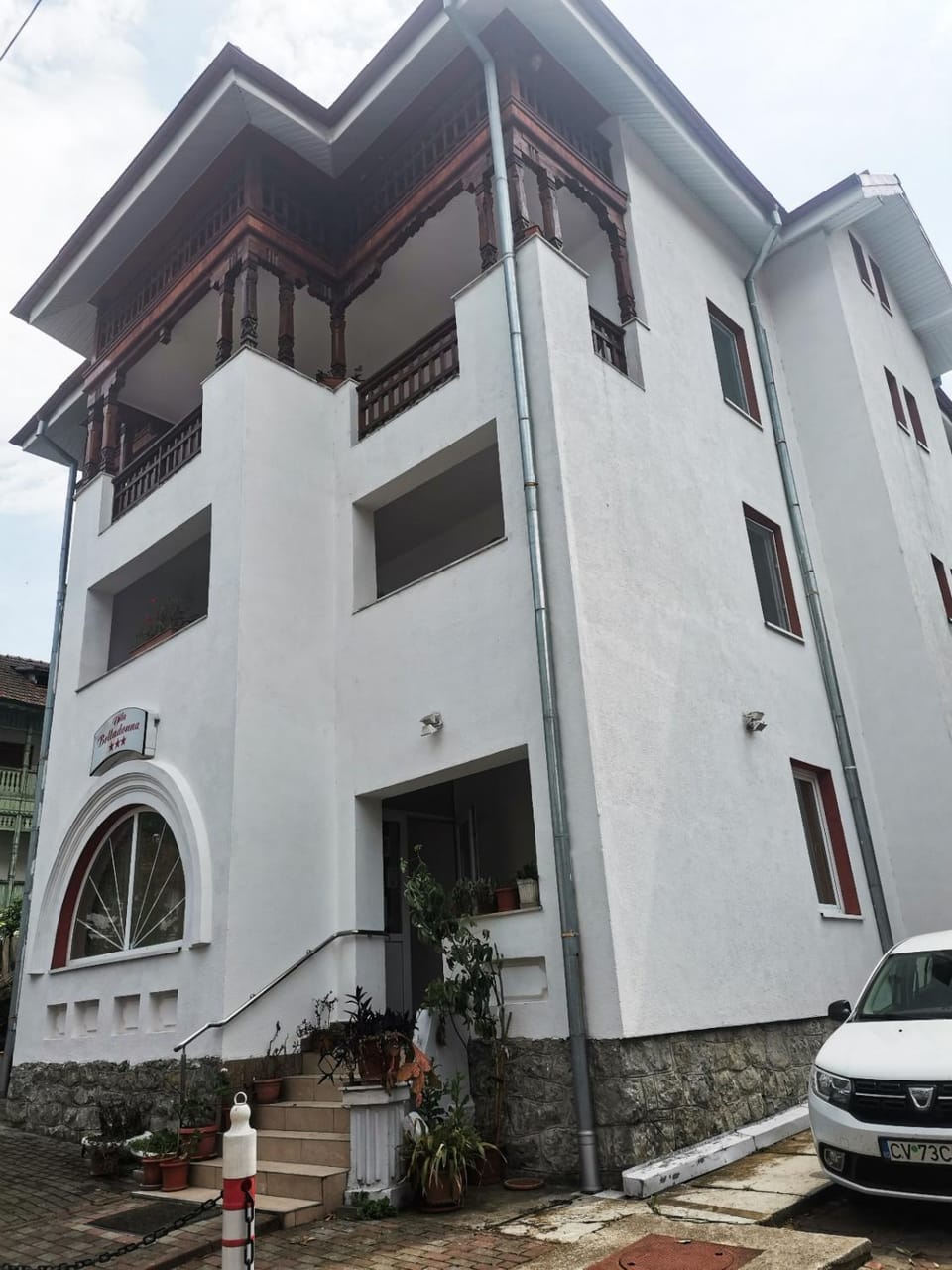 Pensiunea Belladonna Baile Olanesti Bed and Breakfast in Romania