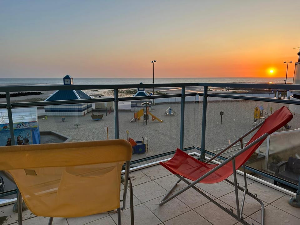 Balcony/Terrace, Beach, Sunset