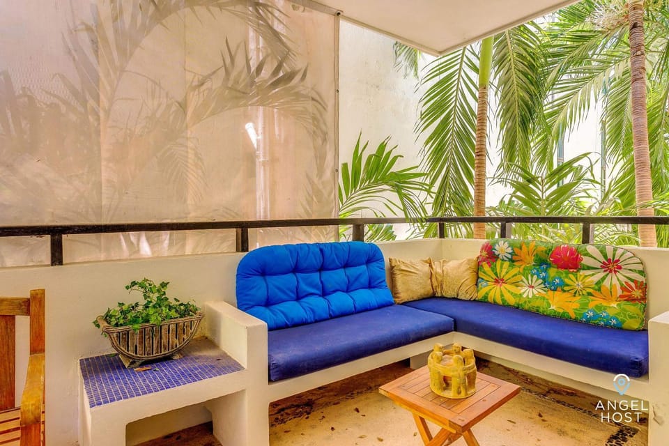 Seating area, Garden view
