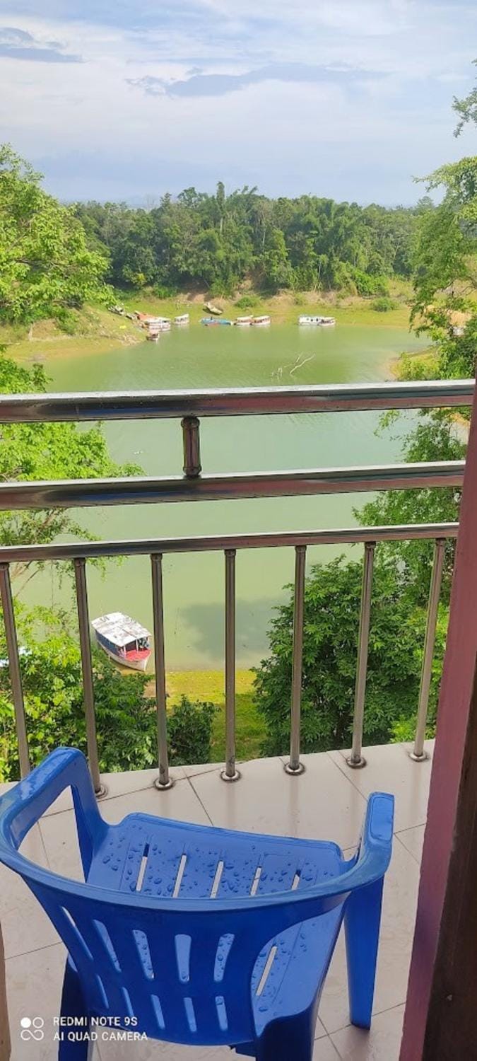 Balcony/Terrace, Lake view